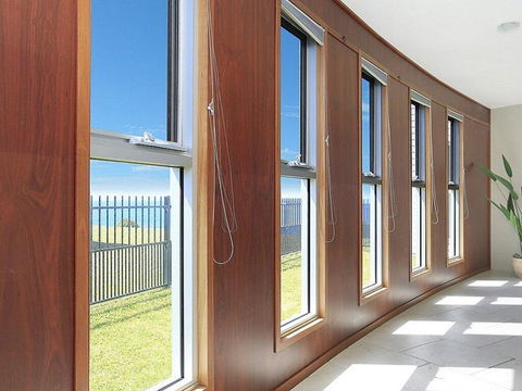 Albatross - Whale Watch From The House - Accommodation Rockhampton 3