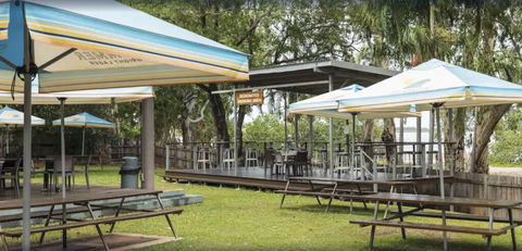 Albatross Bay Resort - Accommodation Rockhampton 1