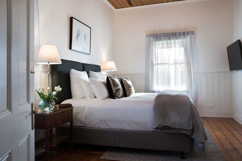 Albion - Accommodation Rockhampton 2