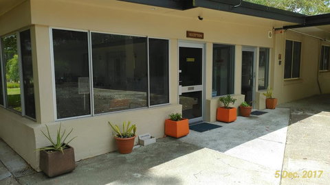 All Seasons Country Lodge - Accommodation Rockhampton 2