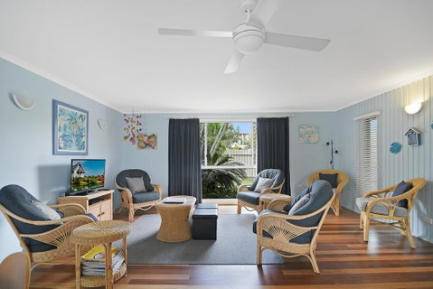 Allamanda Sands - 23 Oriole Avenue - Accommodation Rockhampton 2