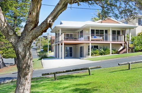 Allure By The Sea - Accommodation Rockhampton 0