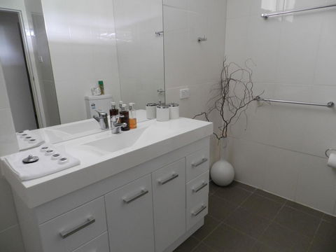 Almas Cottage - Accommodation Rockhampton 3