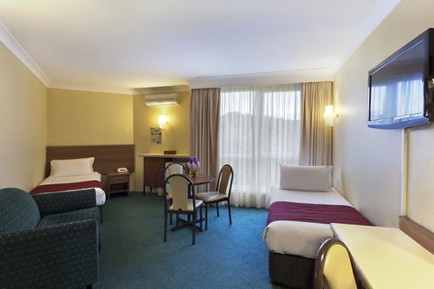 Alpine Motor Inn - Accommodation Rockhampton 1