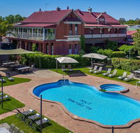 Alzburg Resort - Accommodation Rockhampton