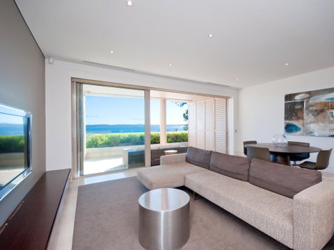 Amarna Luxury Beach Resort - Accommodation Rockhampton 2
