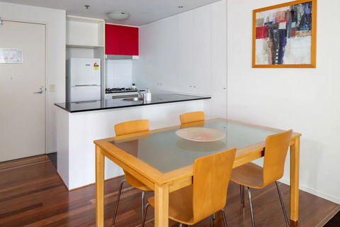 Amazing Brisbane CBD 2 Bedroom Apartment With River Views - Accommodation Rockhampton 1