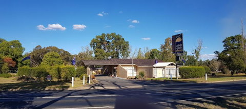 Amber Court Motor Inn - Accommodation Rockhampton 0