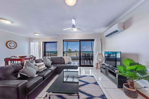 Ambience Of Airlie - Airlie Beach - Accommodation Rockhampton 0