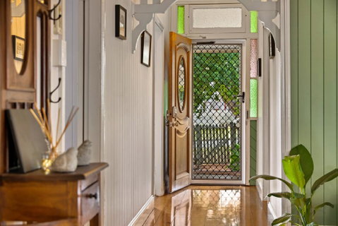 Ambiente Cottage - Pet And Family Friendly - Accommodation Rockhampton 1