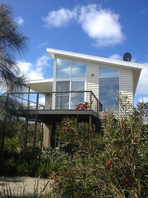 Anchors Beach House - Accommodation Rockhampton 3