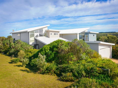 Anchors Beach House - Accommodation Rockhampton 0