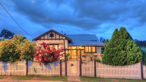 Andavine House - Bed & Breakfast - Accommodation Rockhampton 0