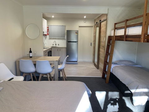 Aneeki Ski Lodge - Accommodation Rockhampton 1