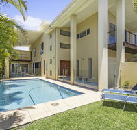 ANGOURIE HOUSE - SALT VILLAGE - Accommodation Rockhampton