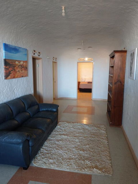 ANTE STREET DUGOUT - Accommodation Rockhampton 2