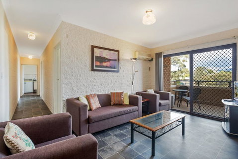 Apollo Unit 14 - Accommodation Rockhampton 0