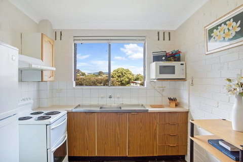 Apollo Unit 14 - Accommodation Rockhampton 2