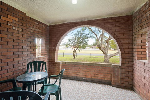 Apollo Unit 19 - Accommodation Rockhampton 3