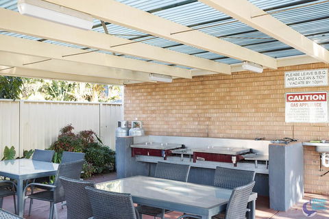 Apollo Unit 25 - Accommodation Rockhampton 2