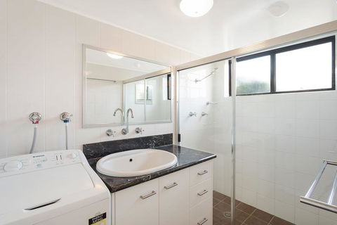 Apollo Unit 25 - Accommodation Rockhampton 1