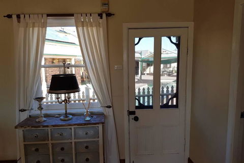 Appin Homestay Country Cabin - Accommodation Rockhampton 1