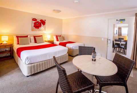 Apple & Grape Motel - Accommodation Rockhampton 0