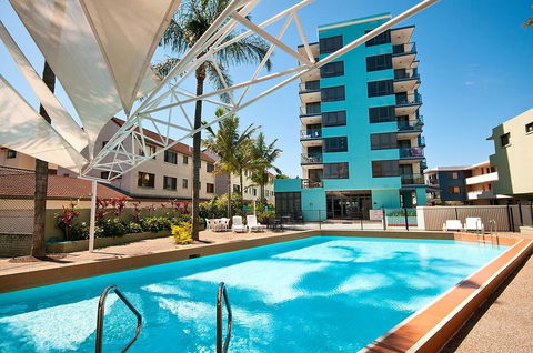 Aqualine Apartments On The Broadwater - Accommodation Rockhampton 0