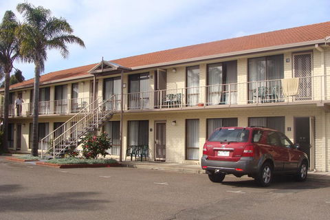 Aquarius Resort - Accommodation Rockhampton 1