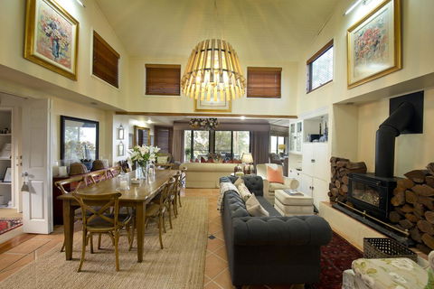 Arabella Guesthouse - Accommodation Rockhampton 2