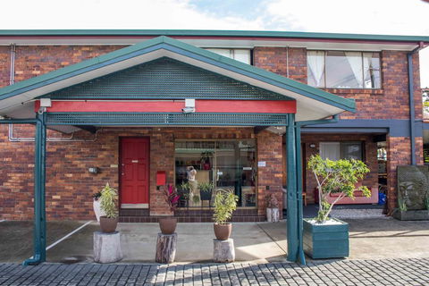 Arabella Motor Inn (formerly South Tweed Motor Inn) - Accommodation Rockhampton 1
