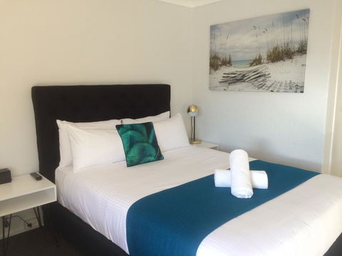 Araluen Motor Lodge - Accommodation Rockhampton 0