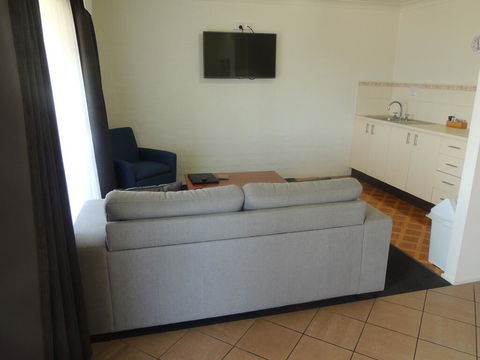 Argyle Terrace Motor Inn - Accommodation Rockhampton 2