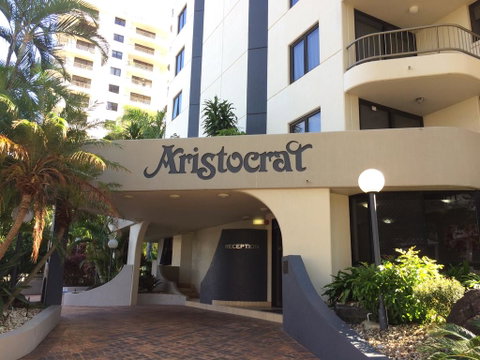 Aristocrat Apartments - Accommodation Rockhampton 2