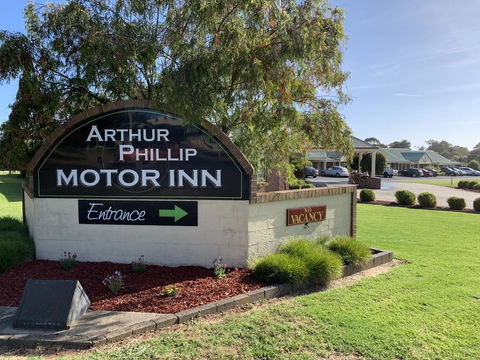 Arthur Phillip Motor Inn - Accommodation Rockhampton 0
