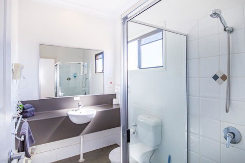 Ascot Lodge Motor Inn - Accommodation Rockhampton 2