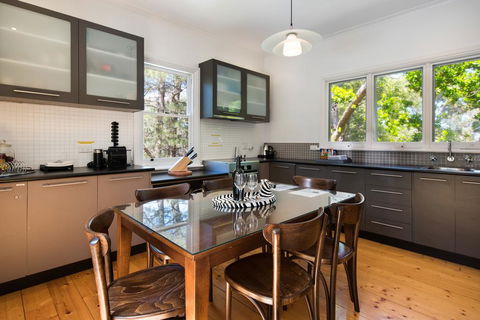 Ashling - Accommodation Rockhampton 2
