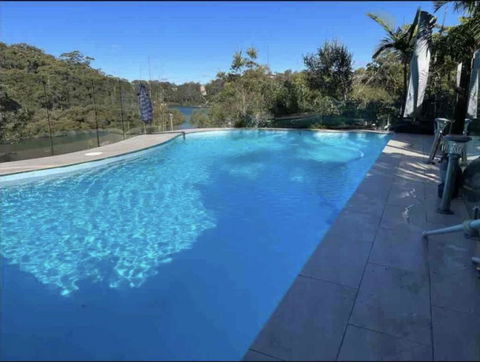 Luxury 3 Levels Villa With Spa, Pool And Gym - Accommodation Rockhampton 0