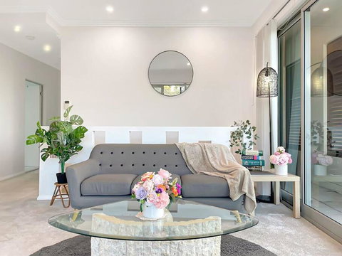 Luxury Retreat Sydney Airport Direct Train Line - Accommodation Rockhampton 1