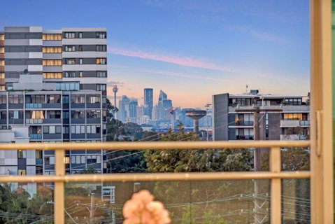 Luxury Retreat Sydney Airport Direct Train Line - Accommodation Rockhampton 0