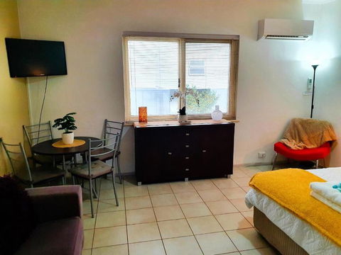 M104 West Perth Studio Apartment Near Kings Park - Accommodation Rockhampton 3