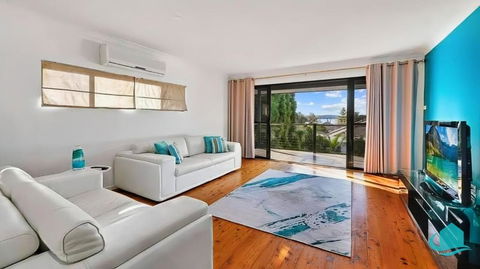 Macquarie Paradise - Family Entertainer - Accommodation Rockhampton 0