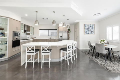 Magic On MacArthur - Accommodation Rockhampton 3