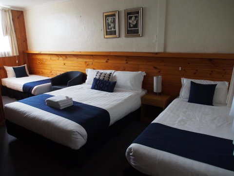 Majestic Motel - Accommodation Rockhampton 1