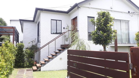 Maple Villa - The Beach House By The Bay - Accommodation Rockhampton 1