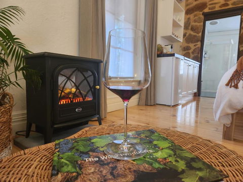 Marananga Cottages - Accommodation Rockhampton 3