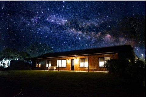 Mattner House Family Vacation Resort - Accommodation Rockhampton 3