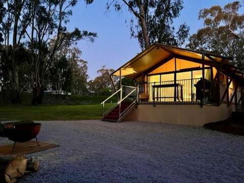 McLean Beach Holiday Park - Accommodation Rockhampton 0