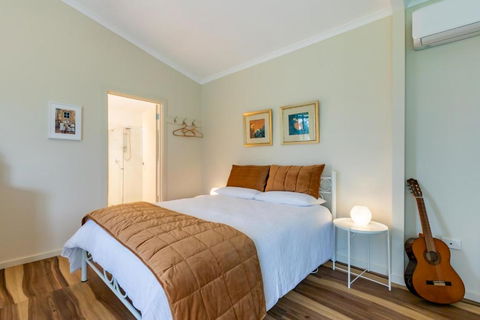 Meander Retreat - Garden Studio - Accommodation Rockhampton 3