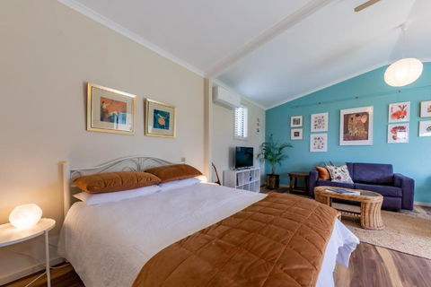 Meander Retreat - Garden Studio - Accommodation Rockhampton 1